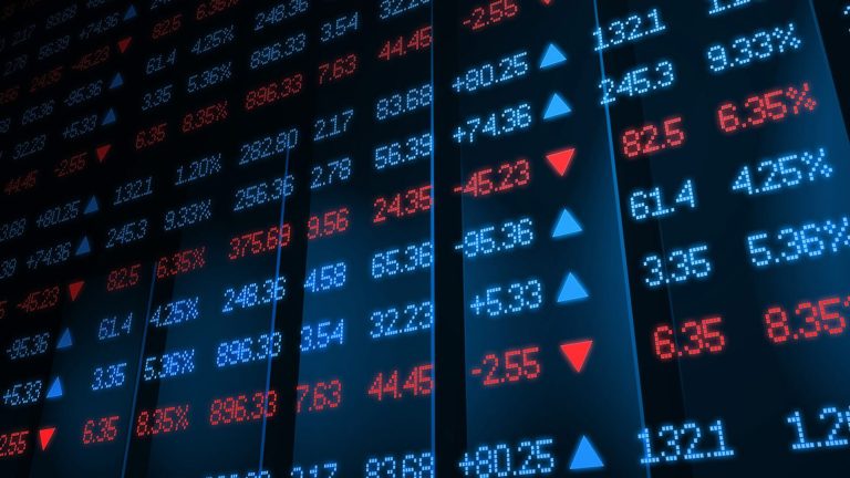 Российский рынок акций за основную торговую сессию понедельника повысился на 0,87%