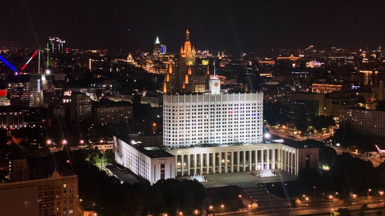 Кабмин списал задолженность по бюджетным кредитам 14 регионам на сумму более 26 млрд руб