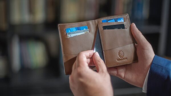 Главная цель введения лимита на количество «пластика» в одних руках — борьба с дропперами