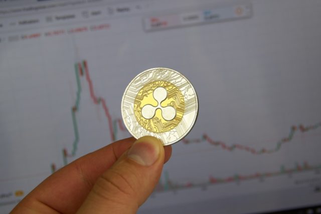 Неудачливый трейдер Джеймс Уинн начал скупать XRP