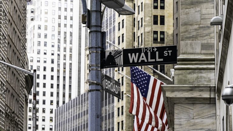 Фьючерсы на основные фондовые индексы Уолл-стрит растут с началом новой недели