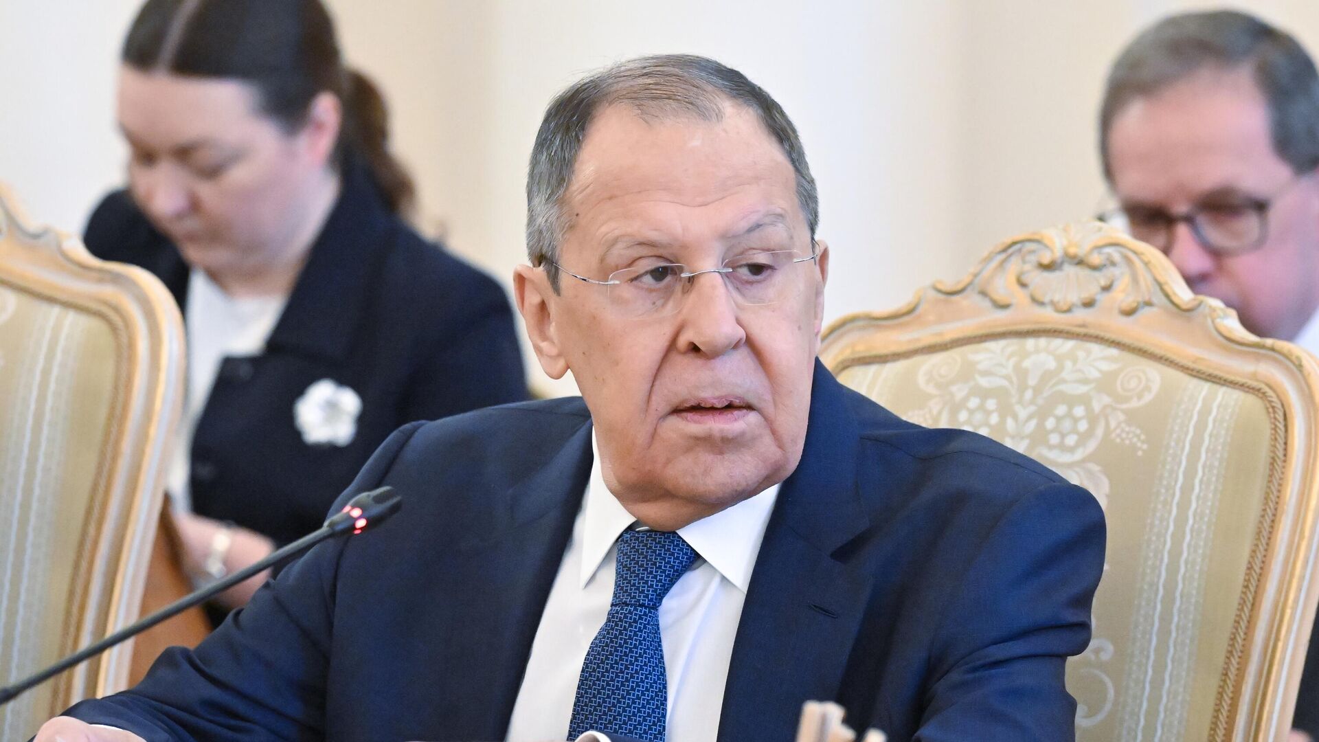 Лавров заявил, что конфискация ЕС российских активов РФ не спасет Украину