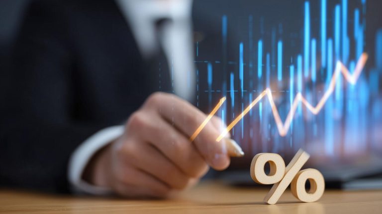 ЦБ: средняя максимальная ставка по вкладам в ноябре снизилась до 15,319%