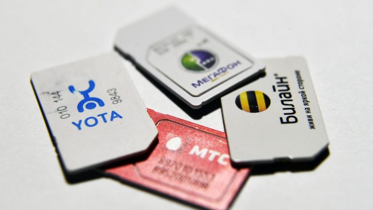 Песков назвал беспочвенной дискуссию о временной блокировке сим-карт