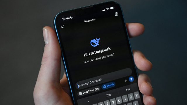 СМИ: DeepSeek использует запрещенные чипы Nvidia Blackwell