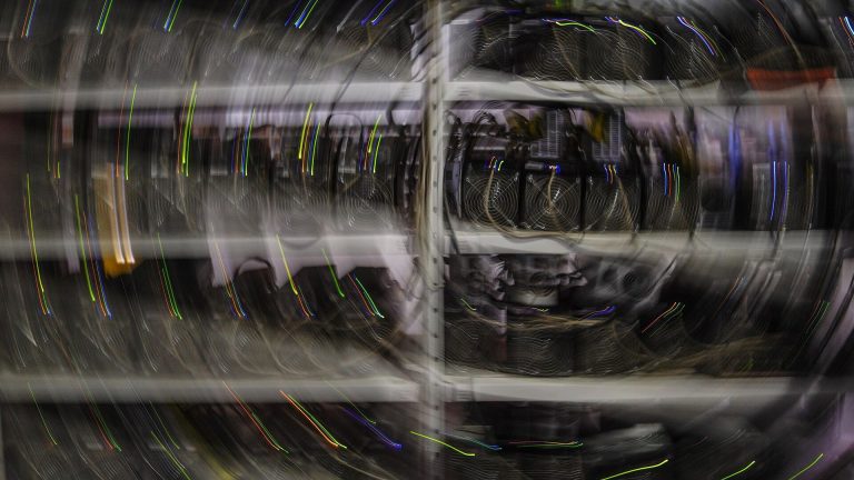 Депутат Шульгинов: запрет майнинга криптовалют в регионах не привел к значимому эффекту