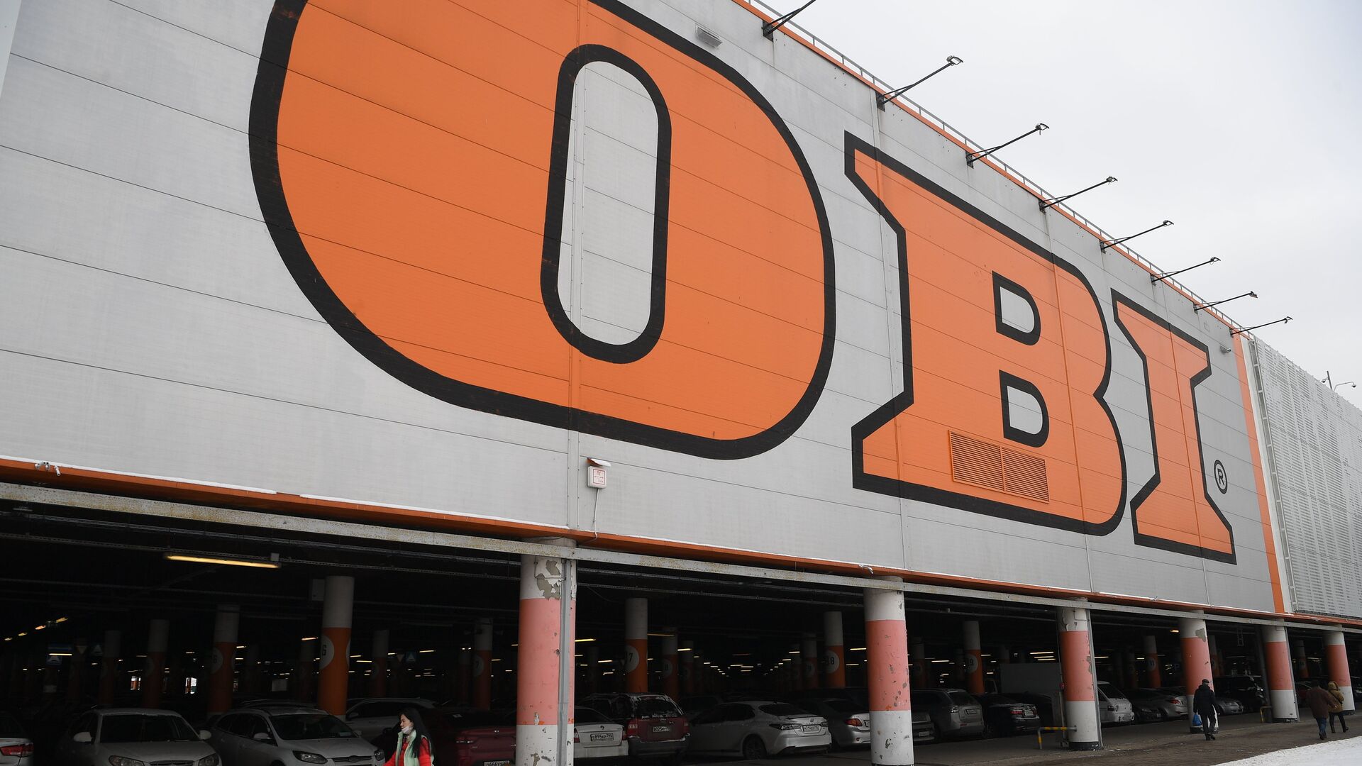 «Группа Лента» приобретет активы торговой сети «OBI Россия» в виде 25 магазинов