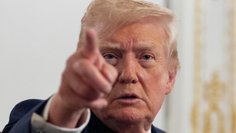 Трамп: в случае поражения республиканцев демократы найдут повод для импичмента