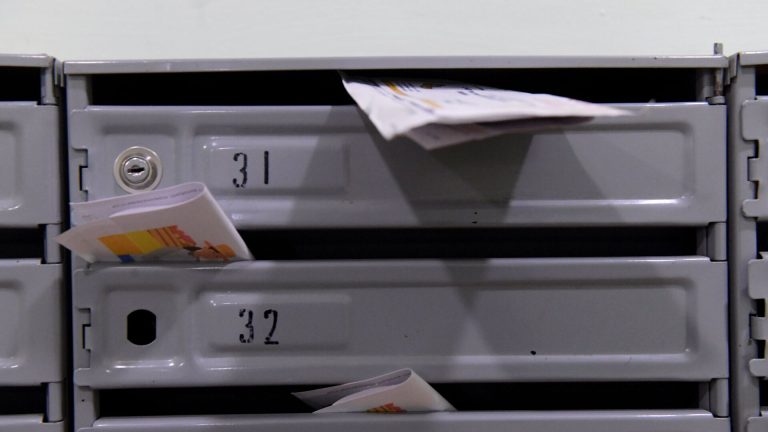 Телефонные мошенники начали просить жертв оставлять деньги в почтовых ящиках