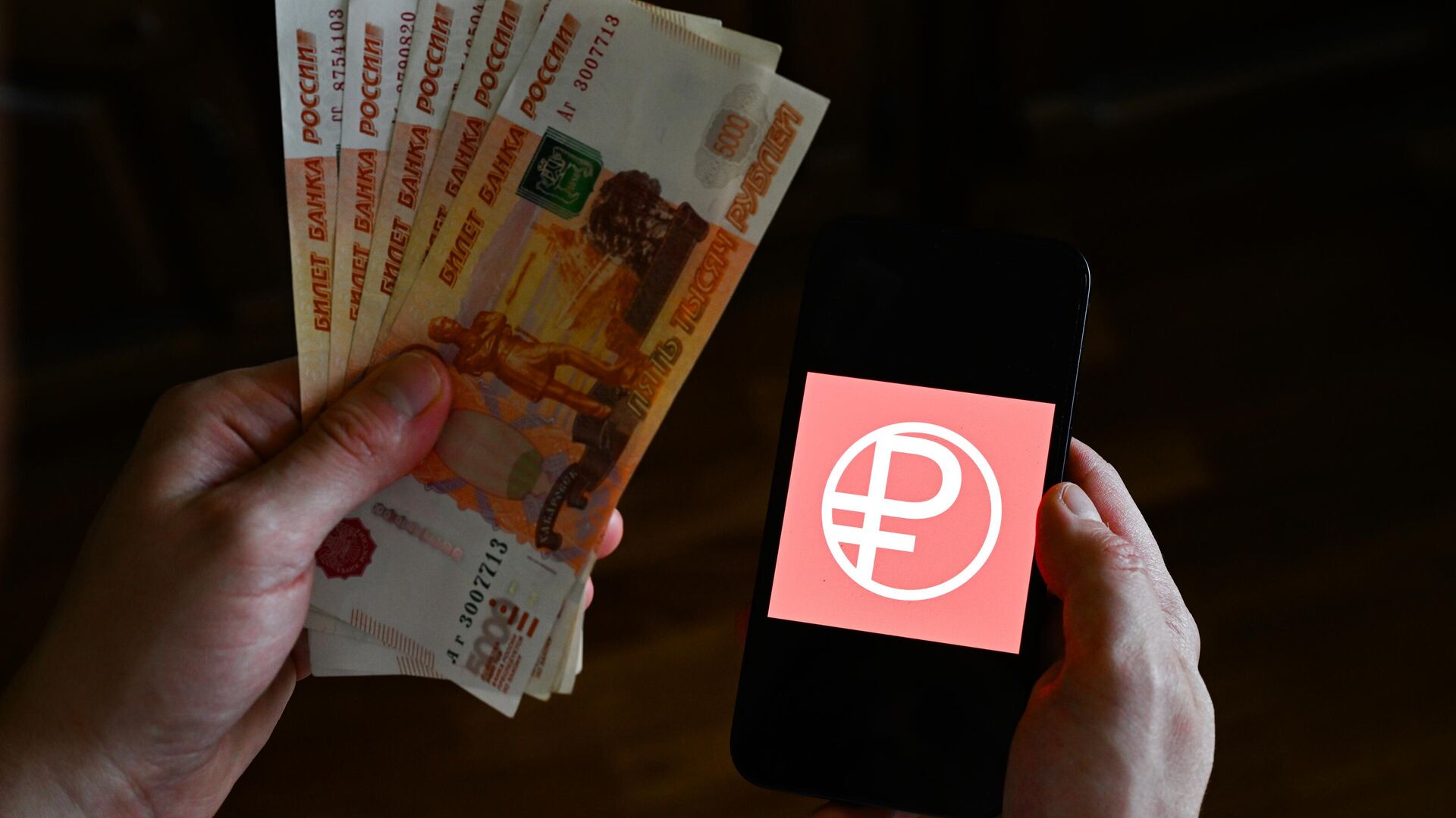 Проценко: в начале весны рубль может укрепиться до 72 за доллар