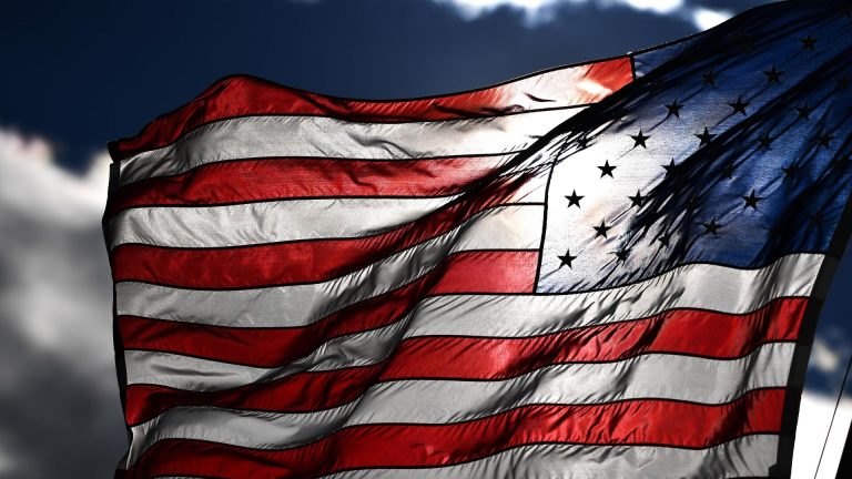 США продлили разрешение на операции по облигациям венесуэльской PDVSA