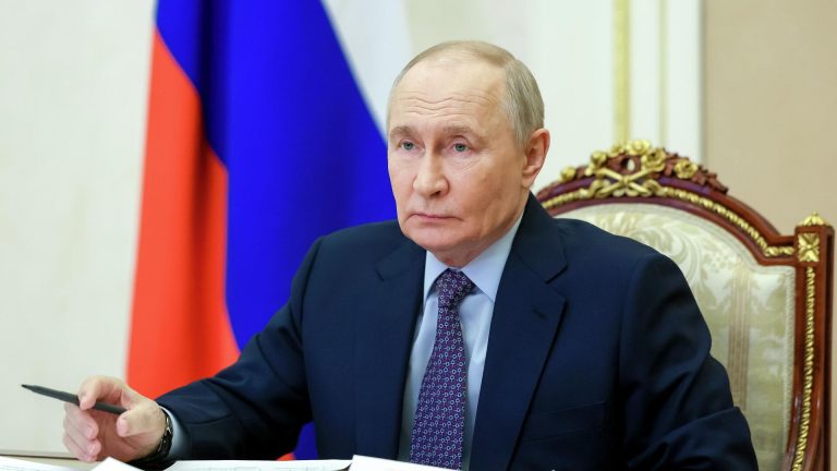 Путин: важно организовать межотраслевое, надведомственное управление в биоэкономике