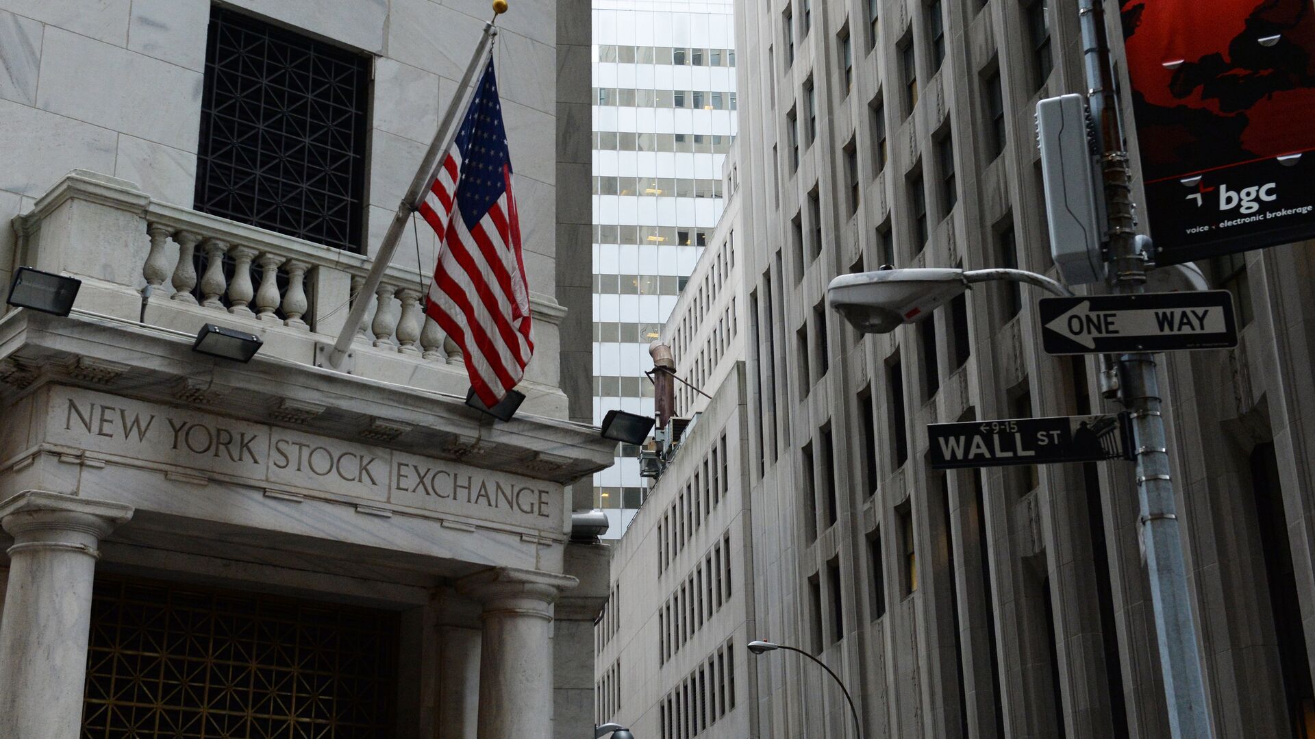 ФРС США ожидаемо сохранила базовую процентную ставку на уровне 3,5-3,75% годовых