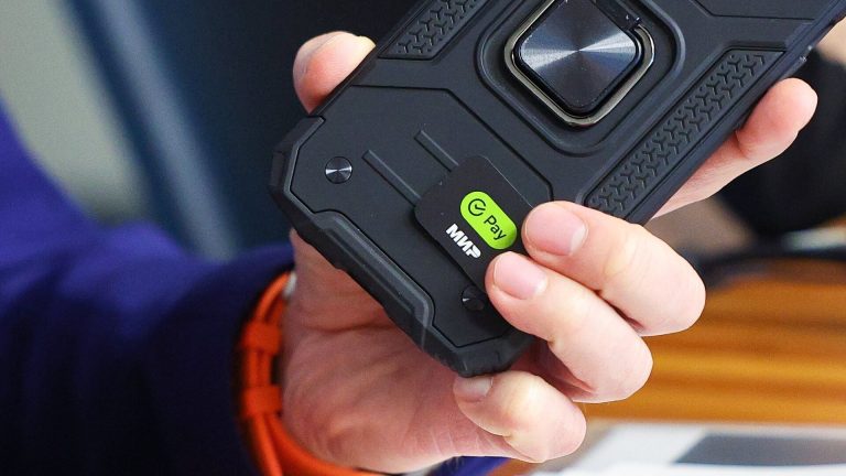 Гогаладзе: привязка карты к соцсетям грозит потерей денег