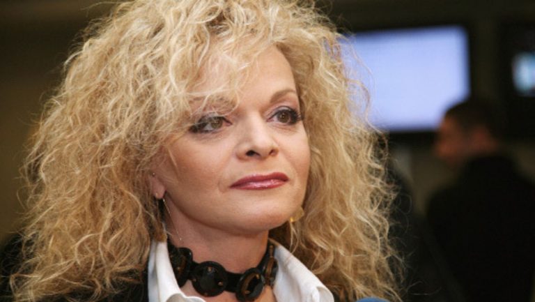 Суд рассмотрит иск Ларисы Долиной к мошенникам на 176 миллионов рублей