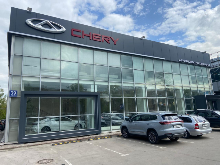 В России импорт автомобилей Chery упал в 100 раз