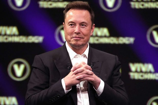 Илон Маск взял на работу бывшего топ-менеджера Coinbase и Aave