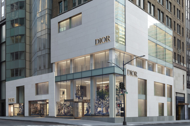 Dior планирует возобновить работу в России в 2028 году