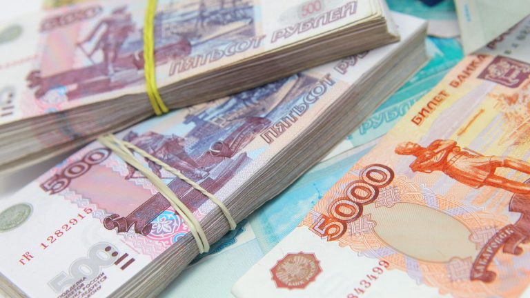 Физлица в марте приобрели акций на Московской бирже на 25,6 млрд руб