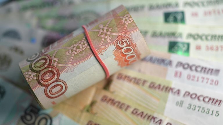 Депутат Госдумы Аксаков назвал идею лидера КПРФ Зюганова изъять вклады из банков бредом