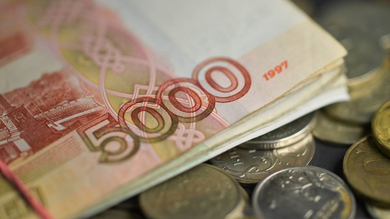 Набиуллина: ЦБ не видит проблем с обслуживанием госдолга в России