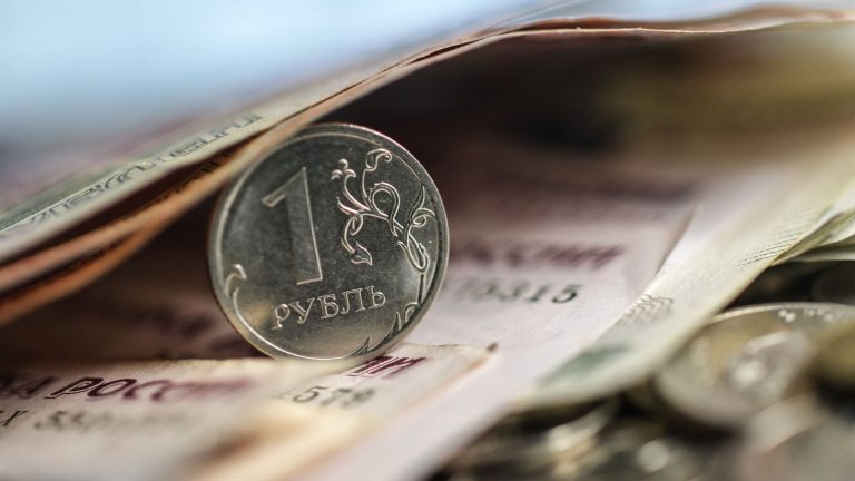 ЦБ: денежная база России в узком определении за неделю выросла до 21,822 триллиона рублей