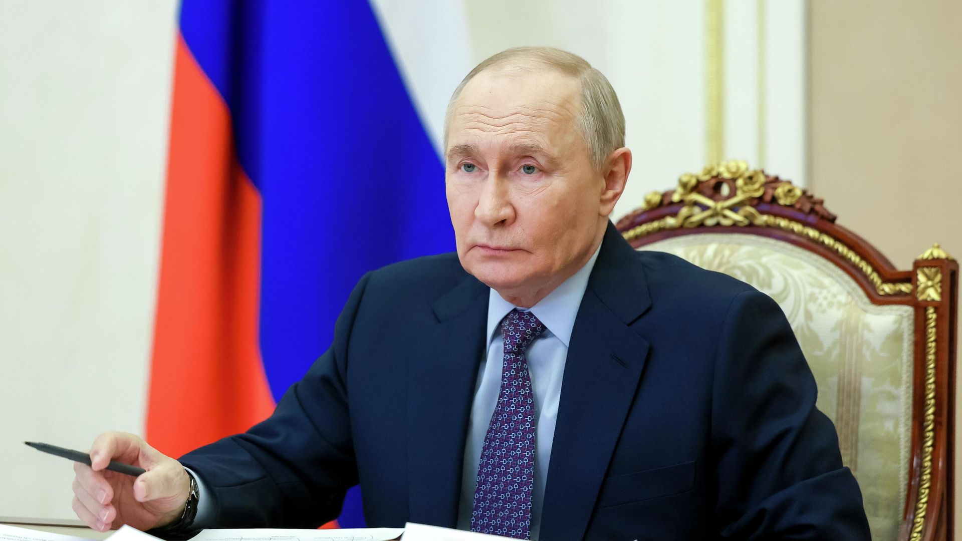 Путин: Россия развивает свою экономику и добивается новых результатов в сфере ОПК