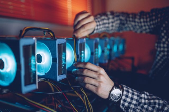 Майнерам советуют не покупать GPU ради ИИ